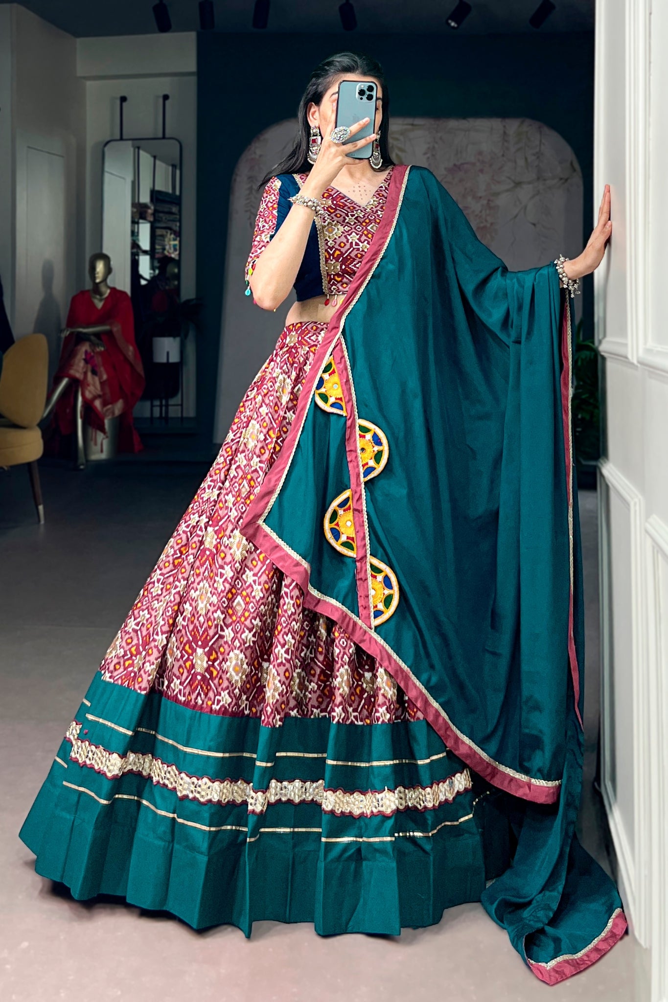 Designer Special Raasrang Navratri Lehenga Choli