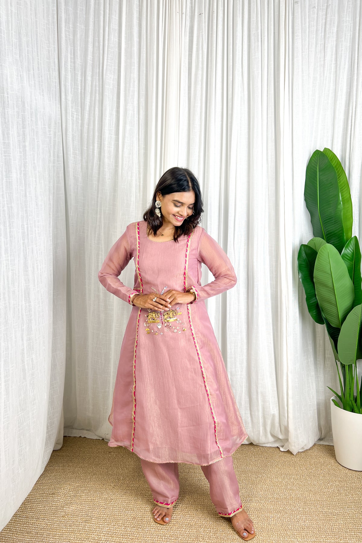 Dusty Pink Handmade Designer Elephant & Palm Handwork Festive Kurta Set For Women