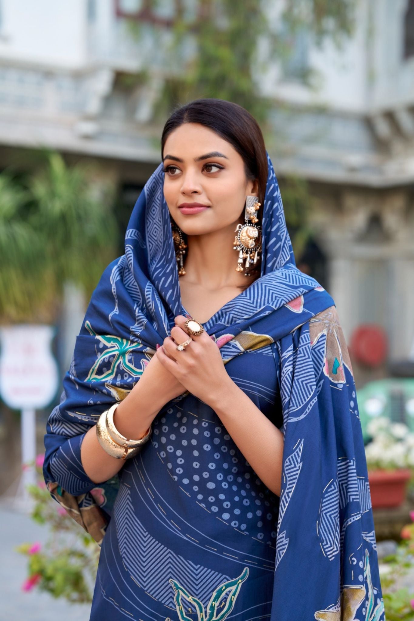 Floral Print Beets Handwork Stunning Salwar Suit