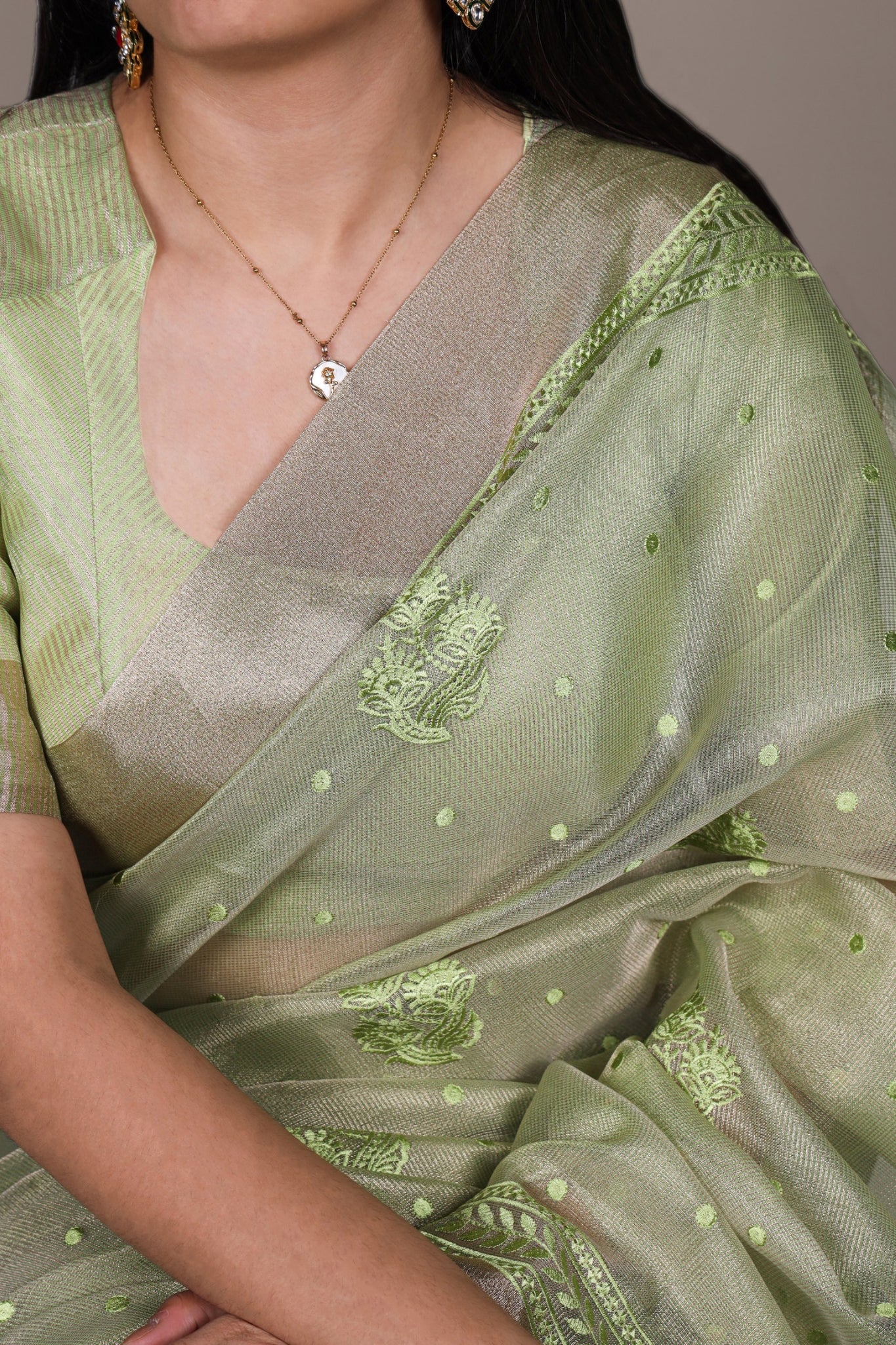 Shimmer And Shine Premium Designer Thread Embroidery Saree