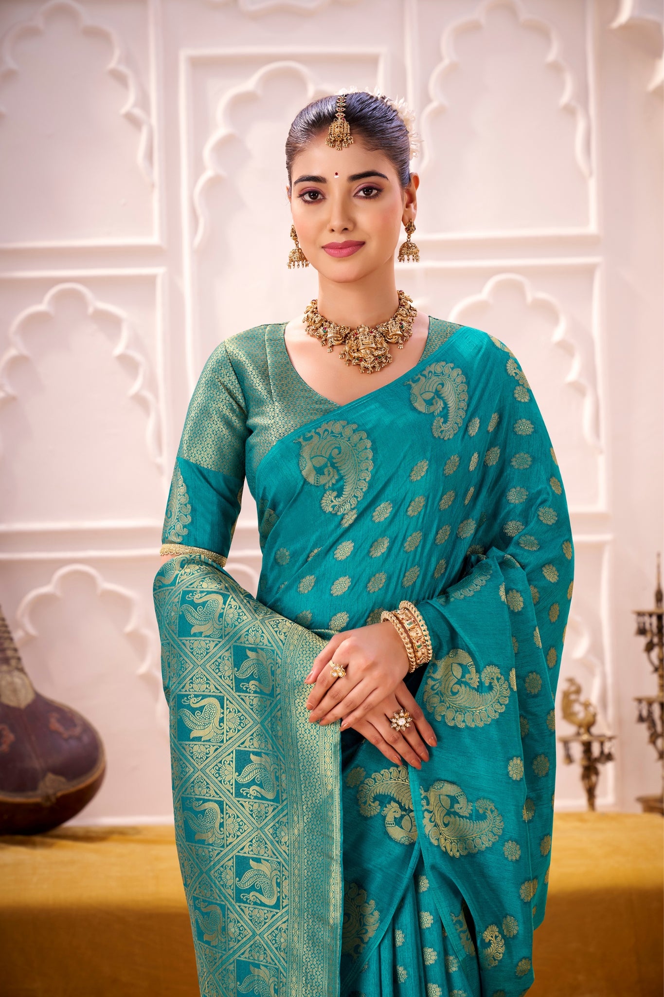 Premium Designer Traditional Saree For Elegant Occasions