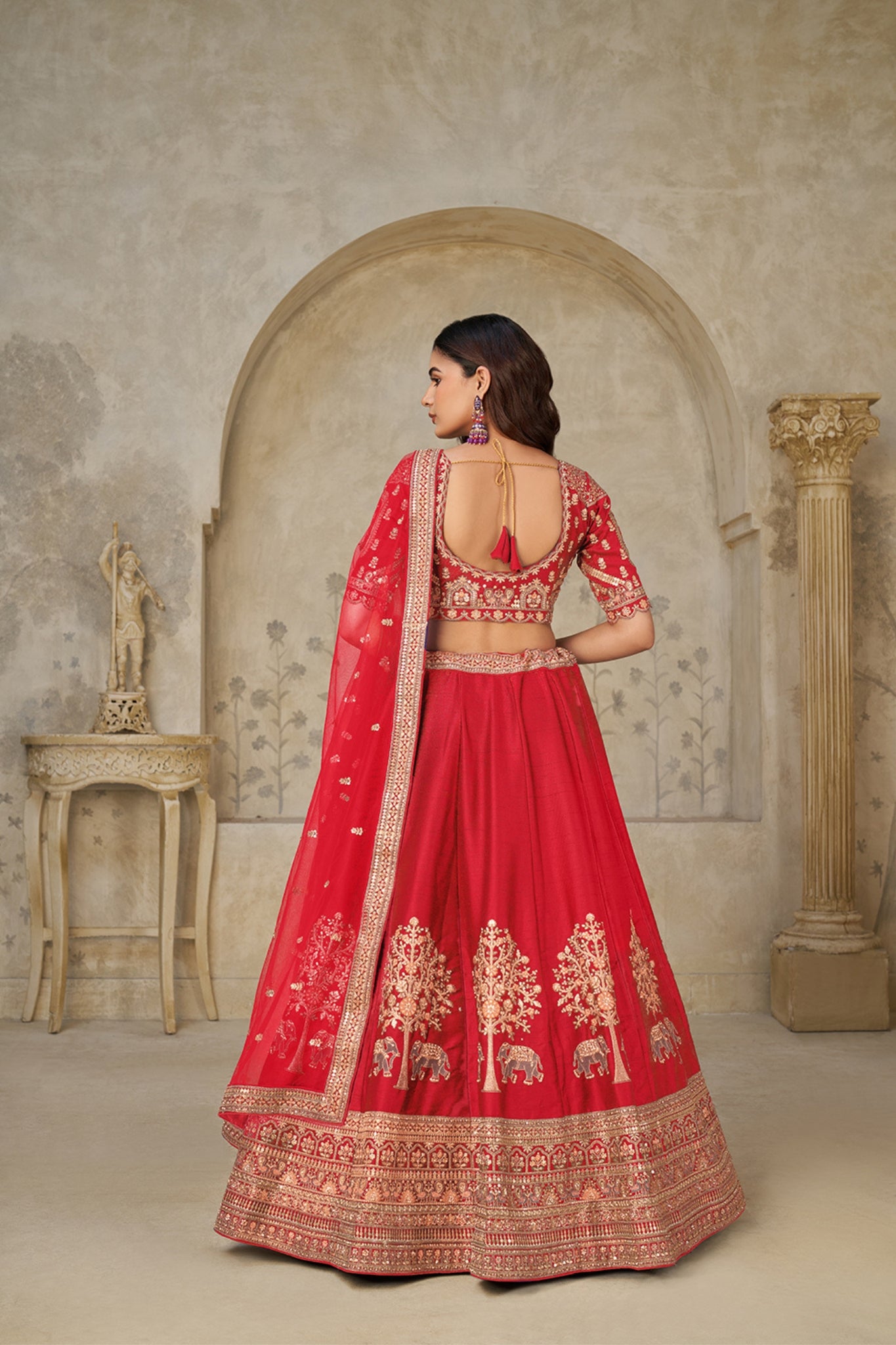 Ivory Grandeur Luxury Zari Embroidered Bridal Lehenga