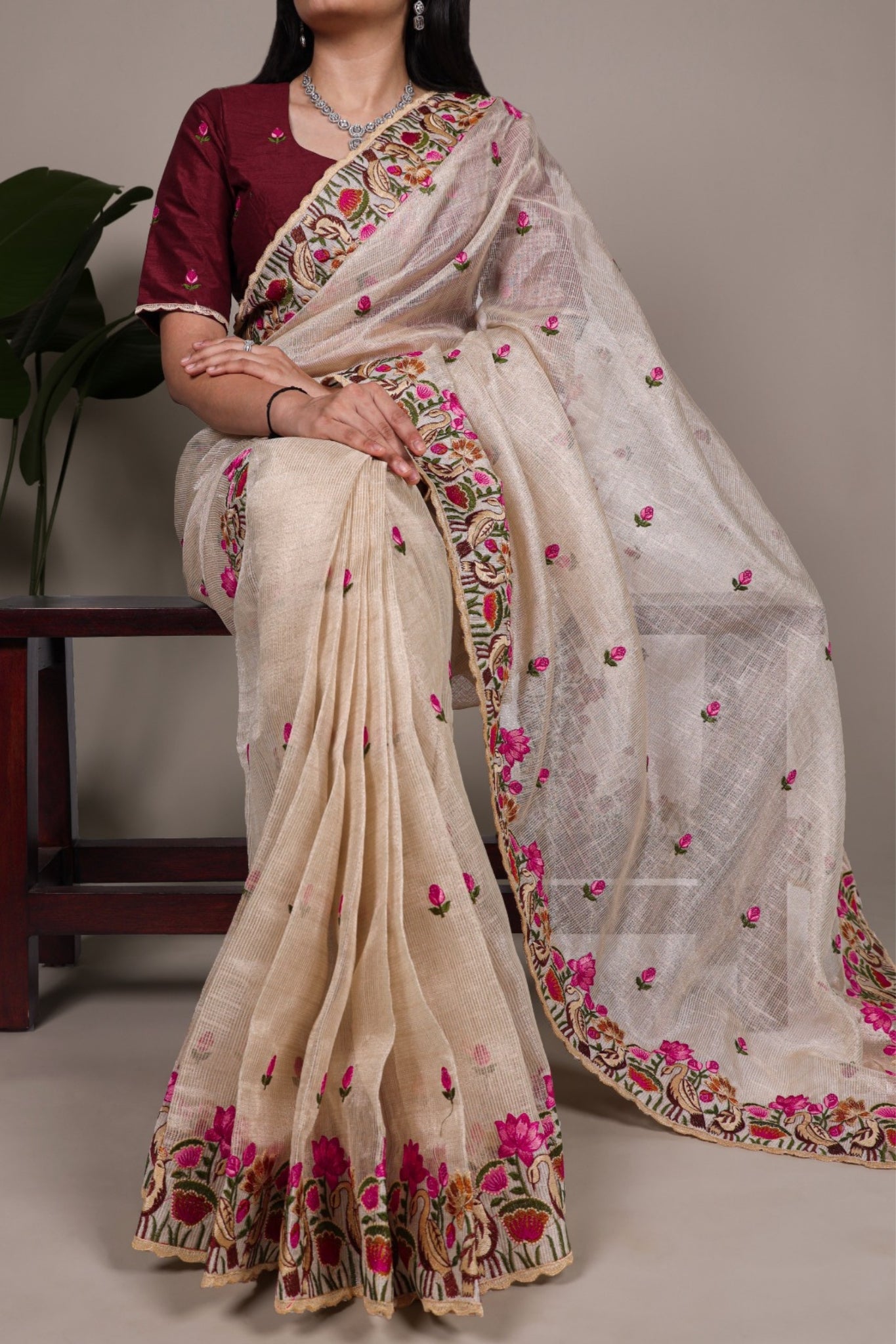Luxury Zari Kota Tissue Designer Saree With Thread Embroidery Work