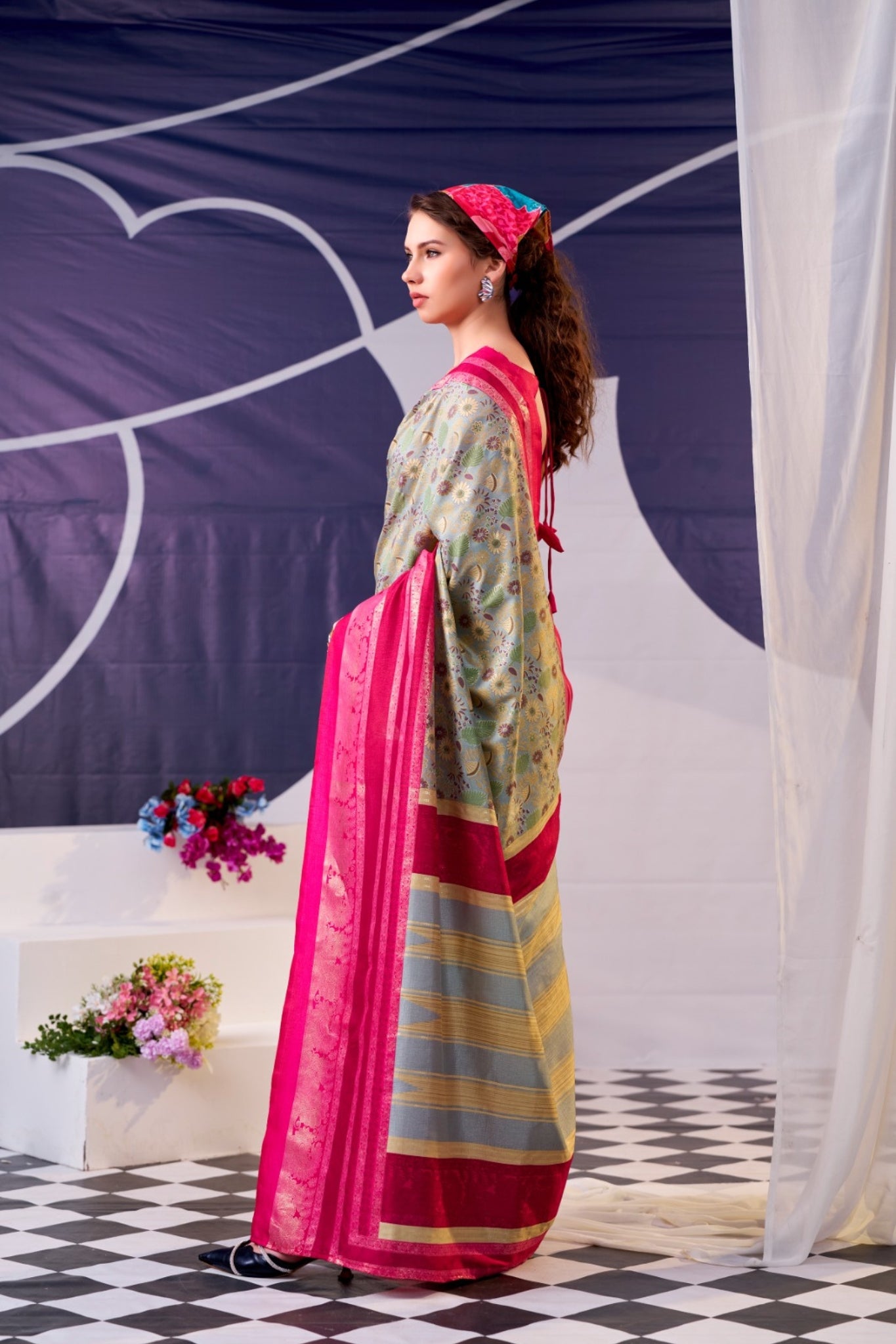 Elegant Floral Woven Designer Saree With Rich Contrast Border